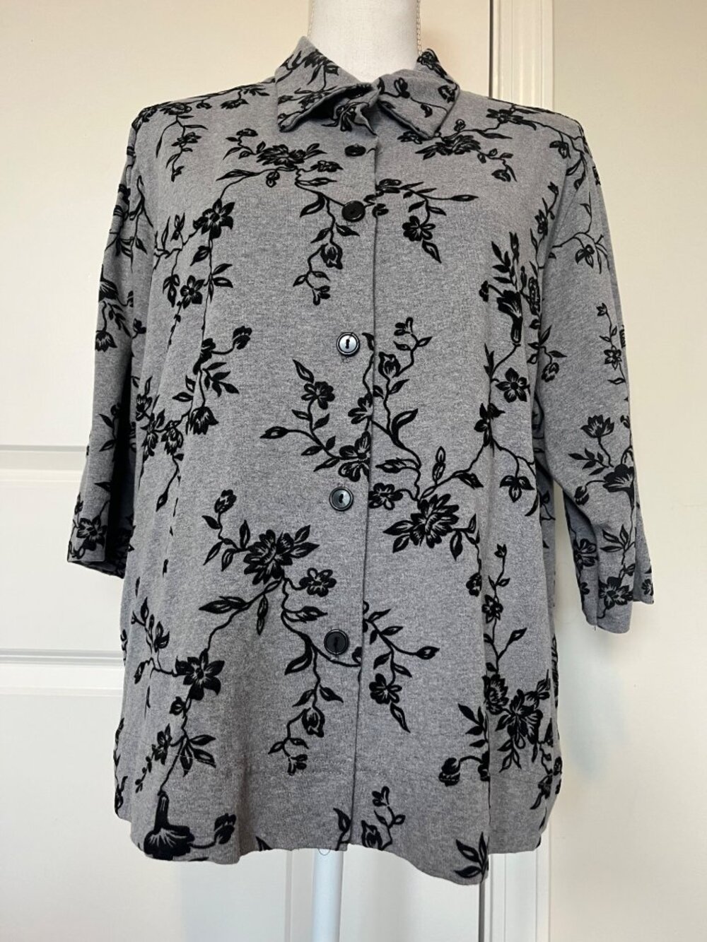 Vtg Divine USA Floral Button-Up Top Size 2X Grey Black 90s Button Up Whimsigoth